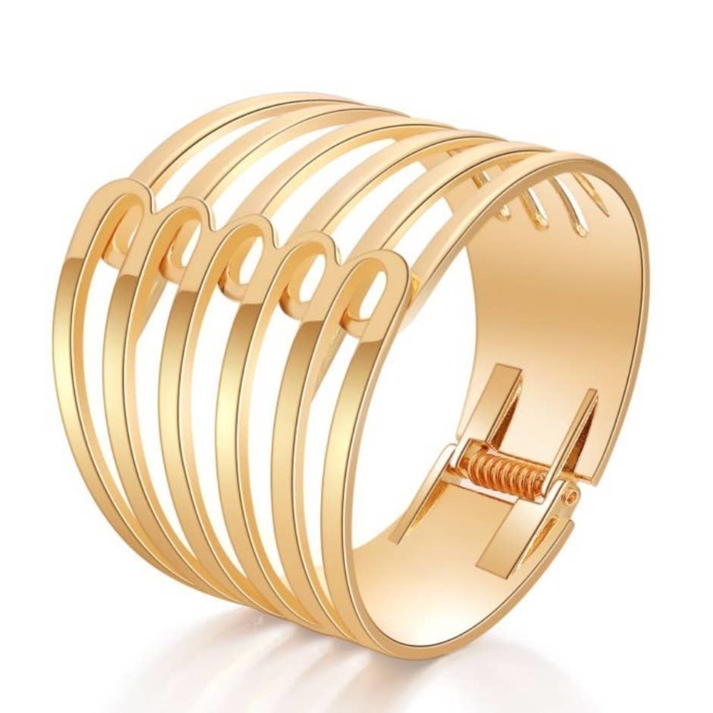 BEAUTIFUL Gold Hinged Cuff